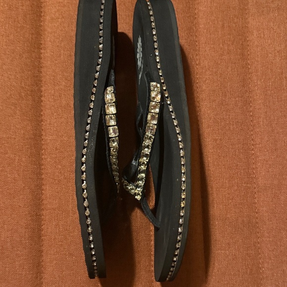 Yellow Box Black Sandals with Glittering Straps - Picture 3 of 6